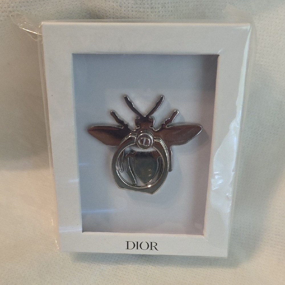 Dior Silver Bee Smart Phone Ring.